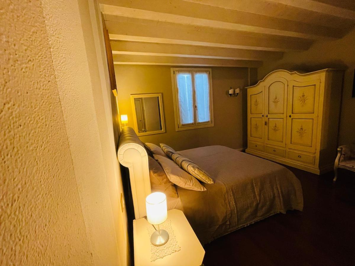 Apartamento Desehouse Desenzano del Garda Exterior foto
