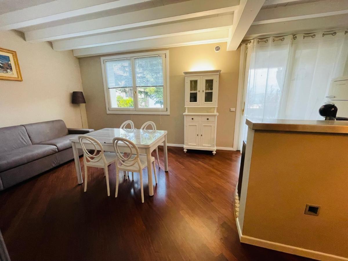 Apartamento Desehouse Desenzano del Garda Exterior foto