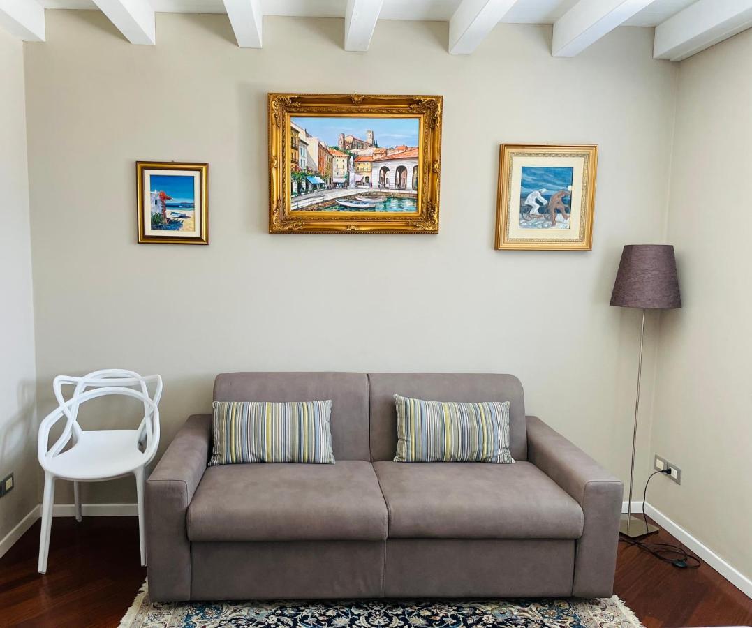 Apartamento Desehouse Desenzano del Garda Exterior foto